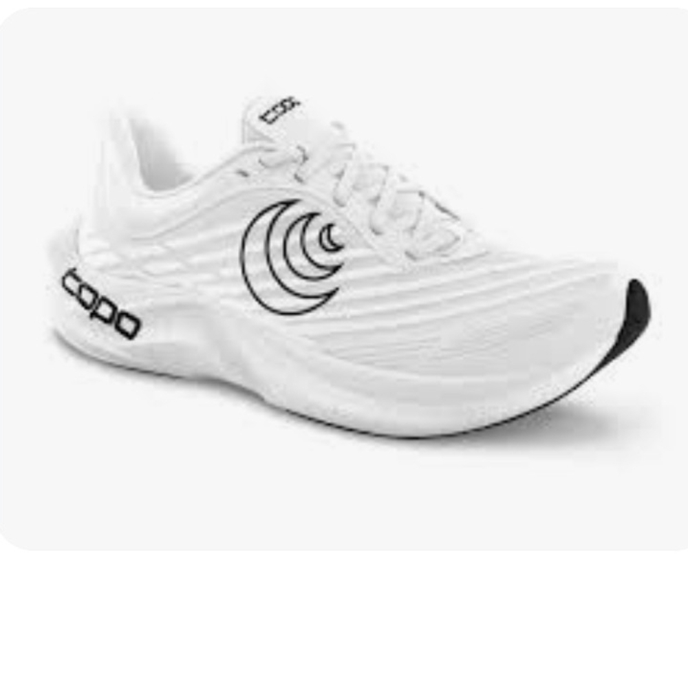 Topo Cyclone 2 Men's White Athletic Running Shoes